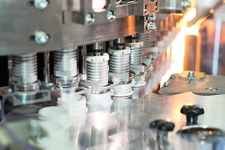 Energiesparende Streckblasmaschine