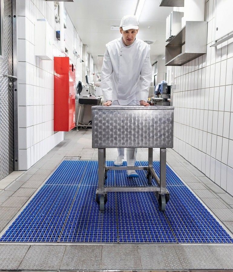 Reinigungssystem dämmt Verschleppung von Schmutz ein