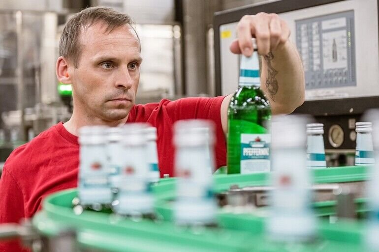 Rotkäppchen-Mumm sichert OT-Netzwerke